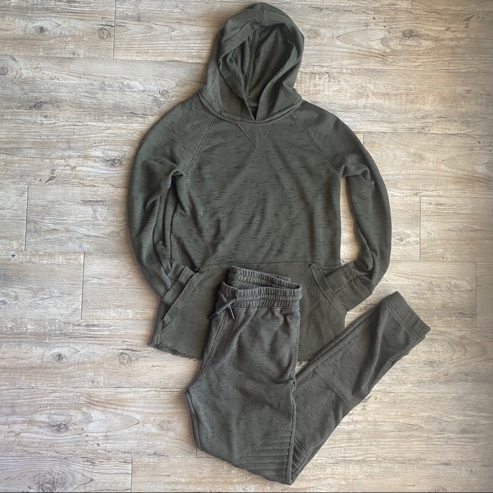 Boys Hoodie & Joggers Set Olive size 16XL